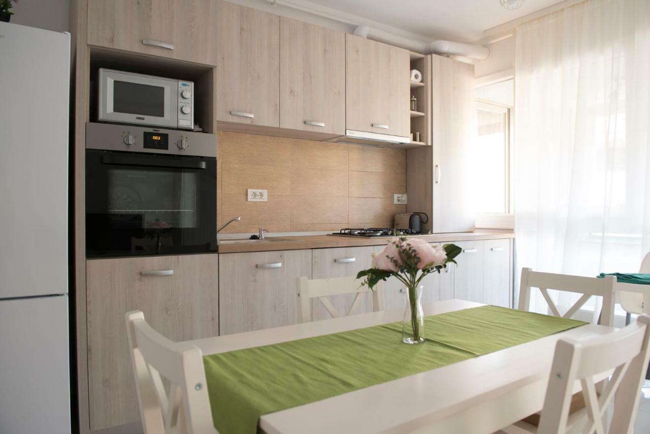 Cassie Apartment Brasov Luaran gambar